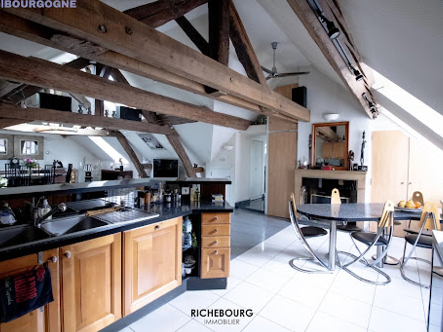 Appartement à vendre - 7 pièces - 115m2 - Dijon (21000)