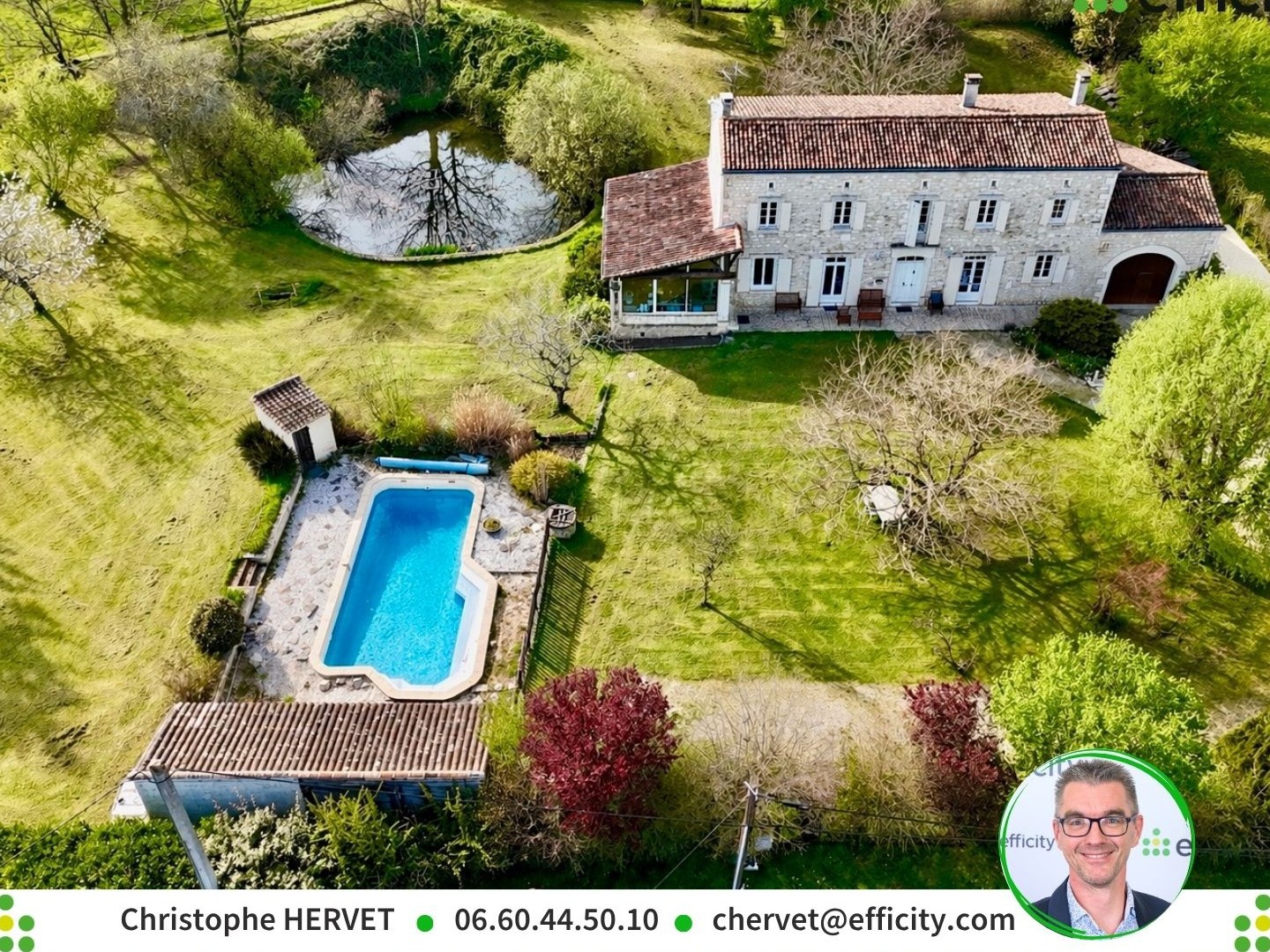 Maison 7 pièces 320 m²