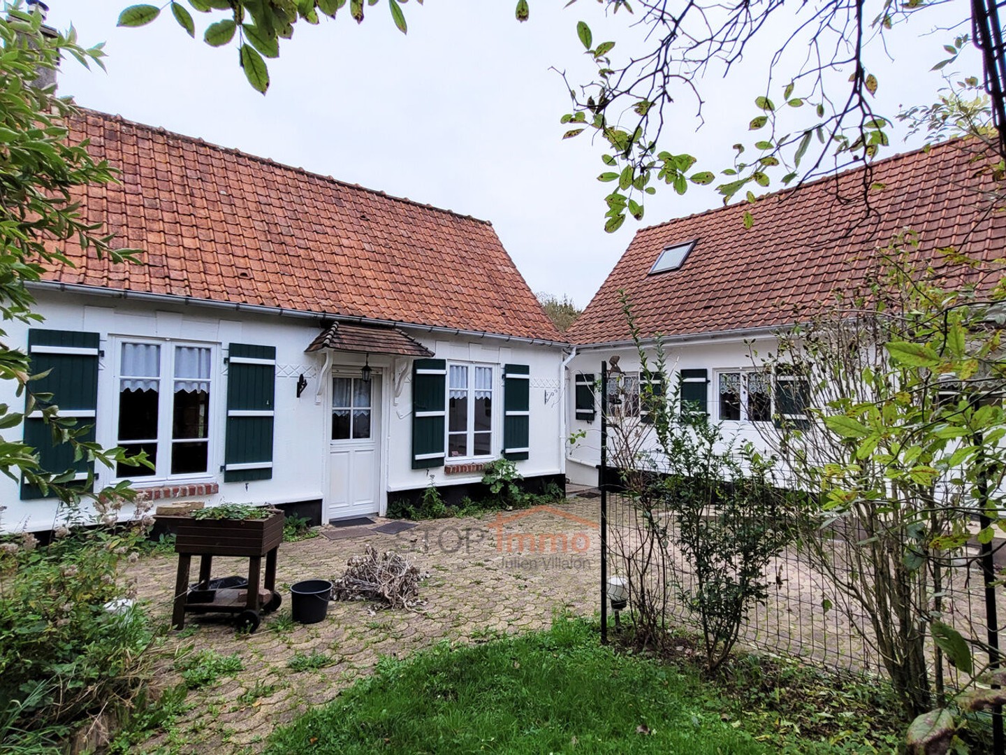 Ensemble immobilier très proche Montreuil-sur-mer