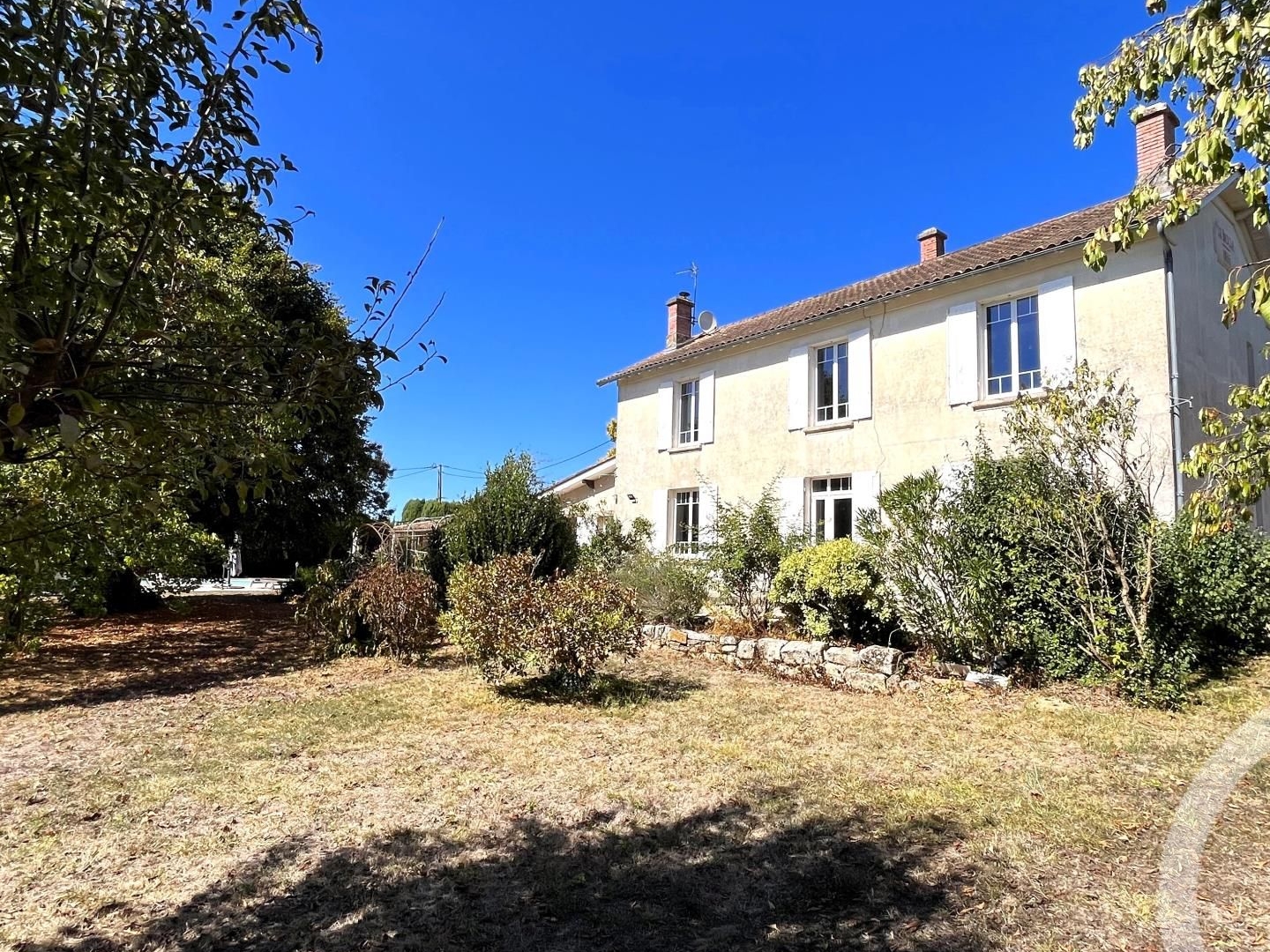 Maison 8 pièces 240 m²