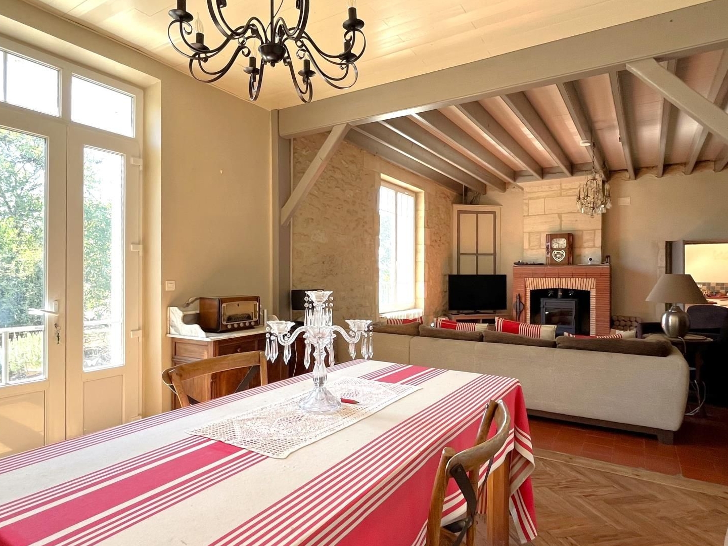 Maison à vendre - 8 pièces - 240m2 - Mérignas (33350)