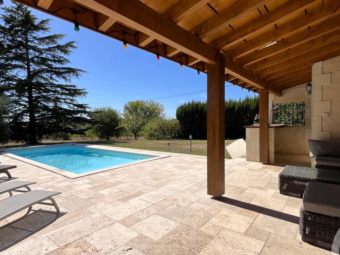Maison à vendre - 8 pièces - 240m2 - Mérignas (33350)