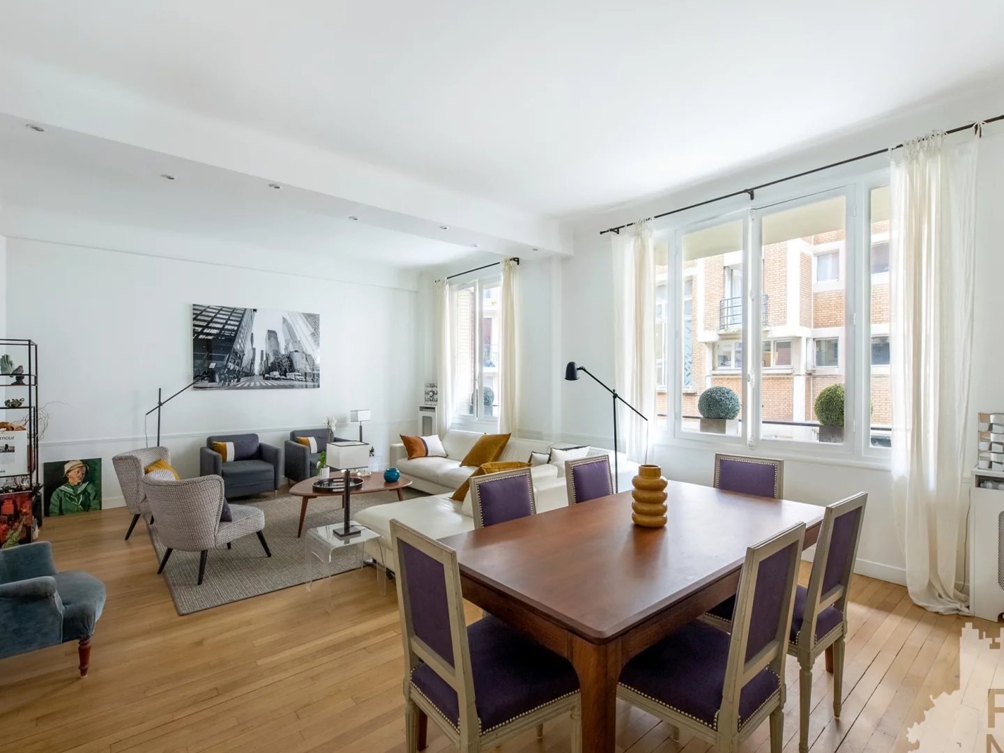 Appartement à vendre - 6 pièces - 148m2 - Paris 17e (75017)