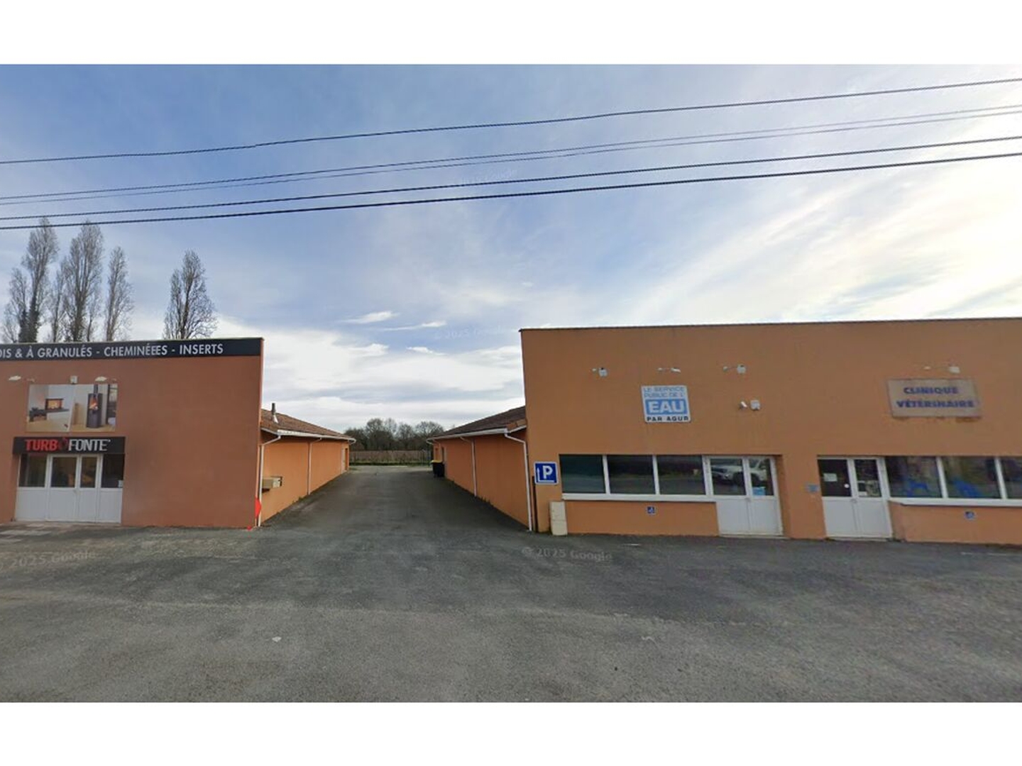 Local industriel 708 m²