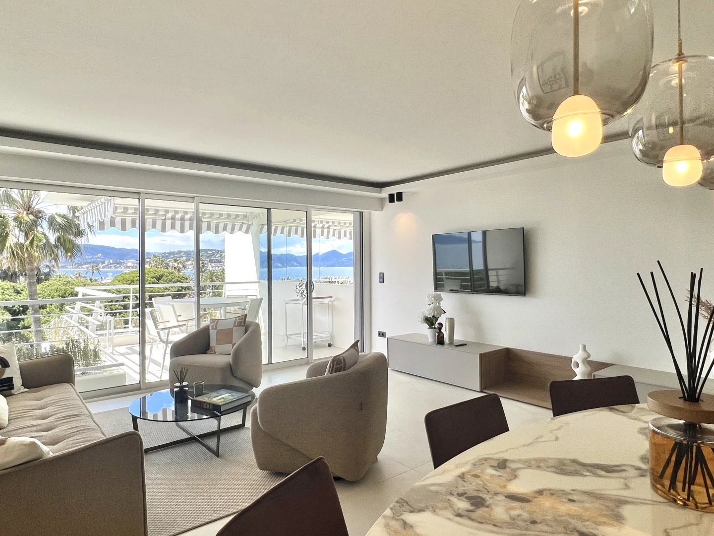 Appartement à vendre - 4 pièces - 108m2 - Cannes (06400)