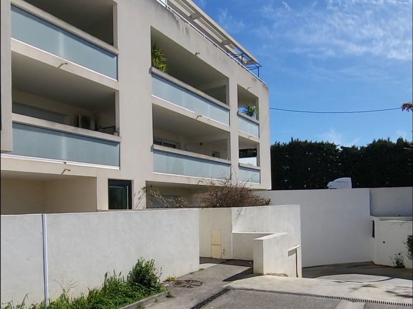GARAGE DOUBLE 27m2 LES TERRASSES DE JEAN MONNET