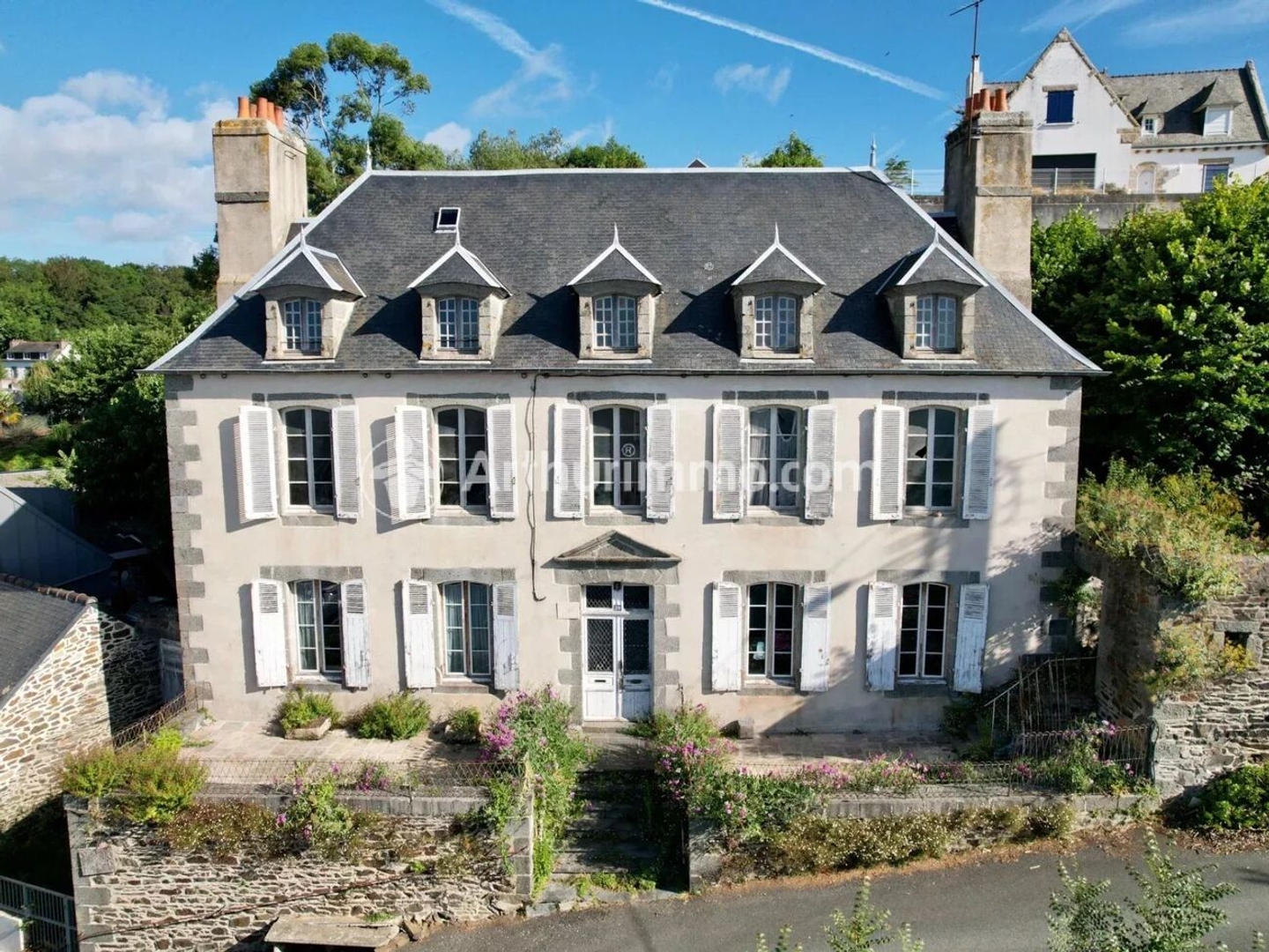 Maison 308 m²