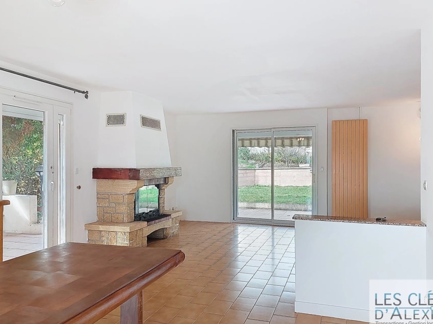 Maison à vendre - 6 pièces - 205m2 - Montagny (69700)
