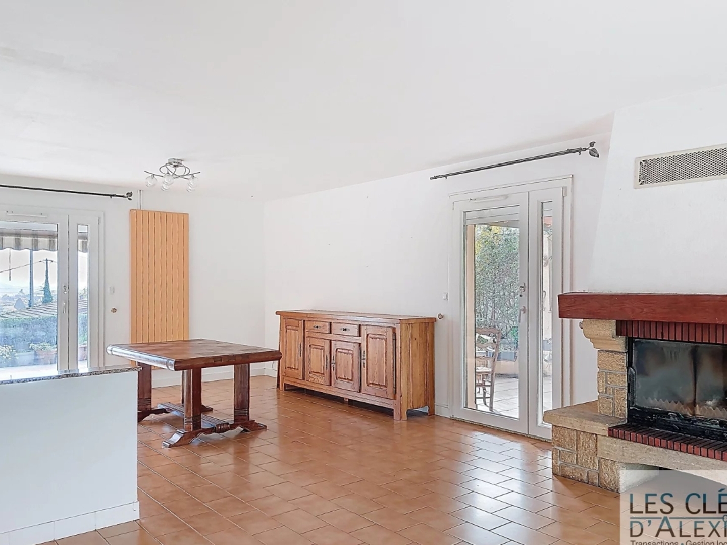 Maison à vendre - 6 pièces - 205m2 - Montagny (69700)