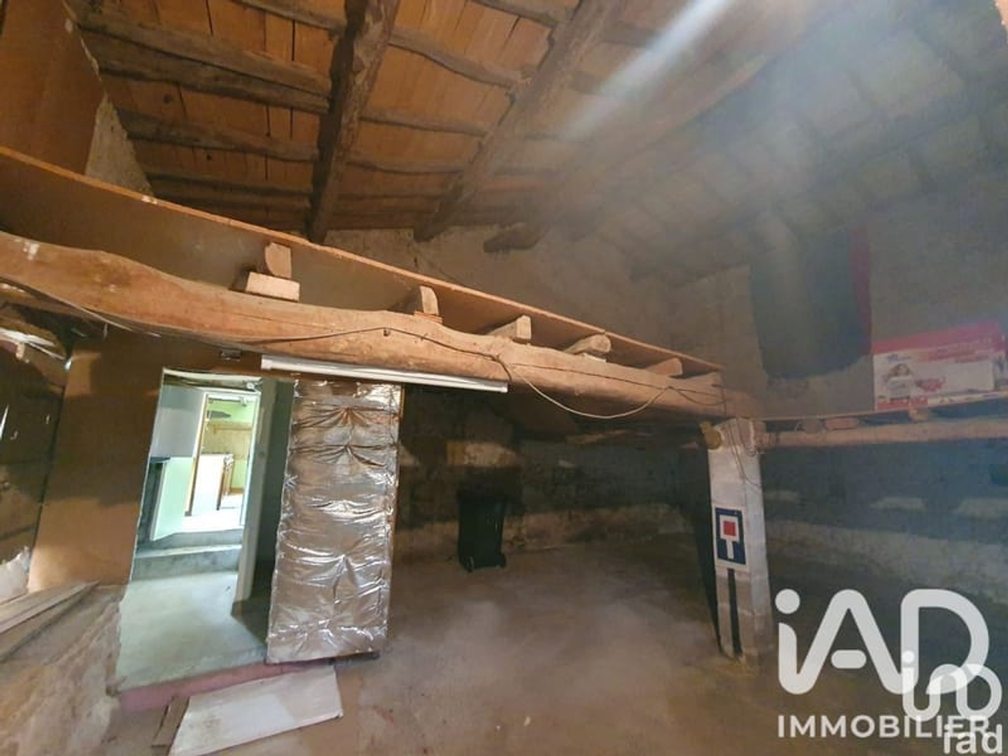 Maison à vendre - 4 pièces - 153m2 - Pessac-Sur-Dordogne (33890)
