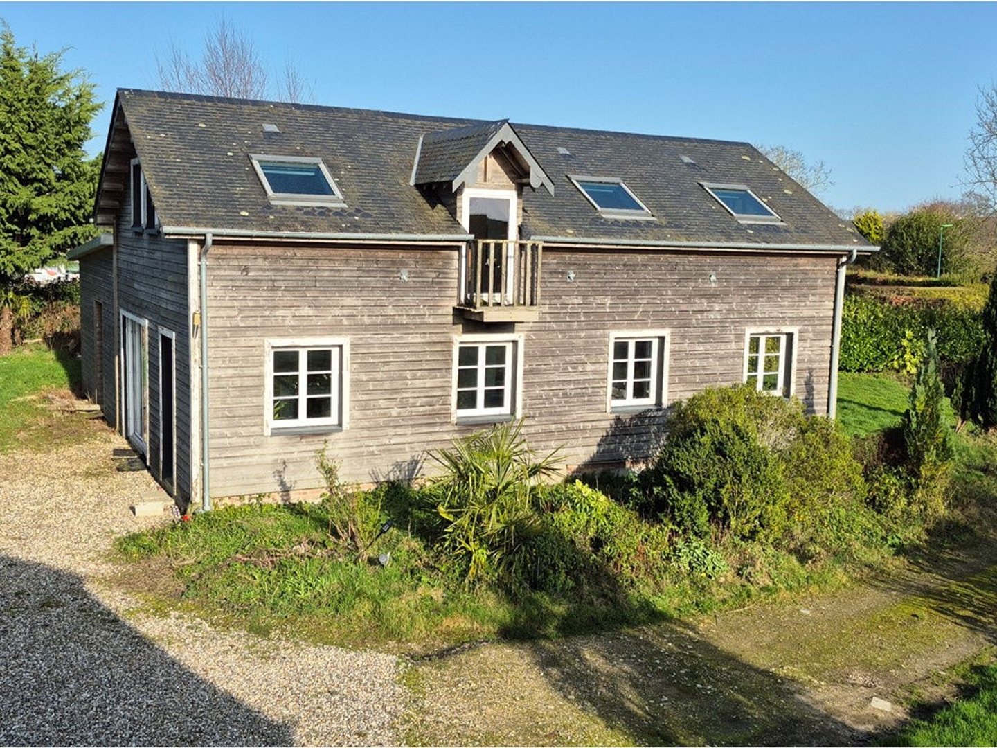 PROCHE DIEPPE - ENSEMBLE IMMOBILIER DE 2 MAISONS ET DEPENDAN