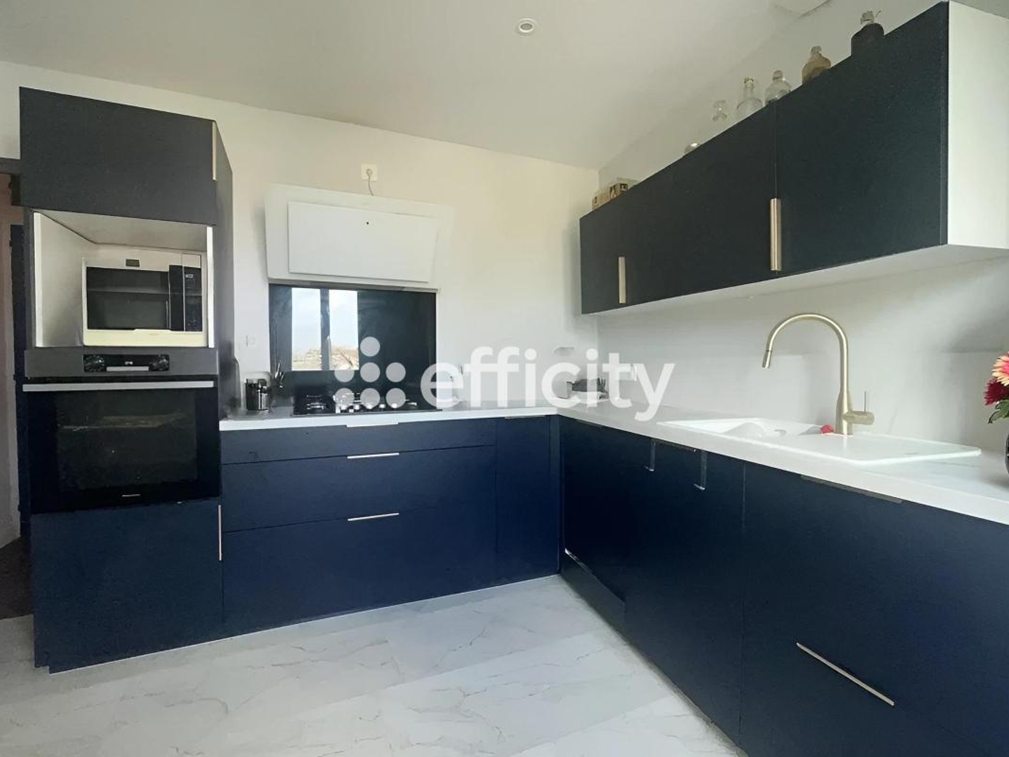 Maison à vendre - 4 pièces - 110m2 - Saint-Amant-De-Boixe (16330)