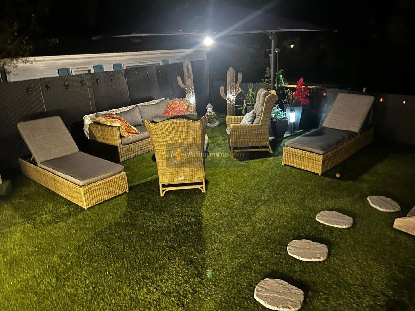 Terrain 195 m²