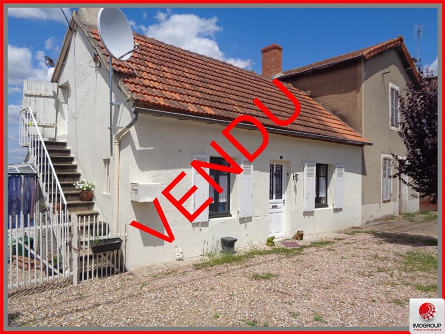 MAISON DE BOURG AVEC ASSAINISSEMENT CONFORME :