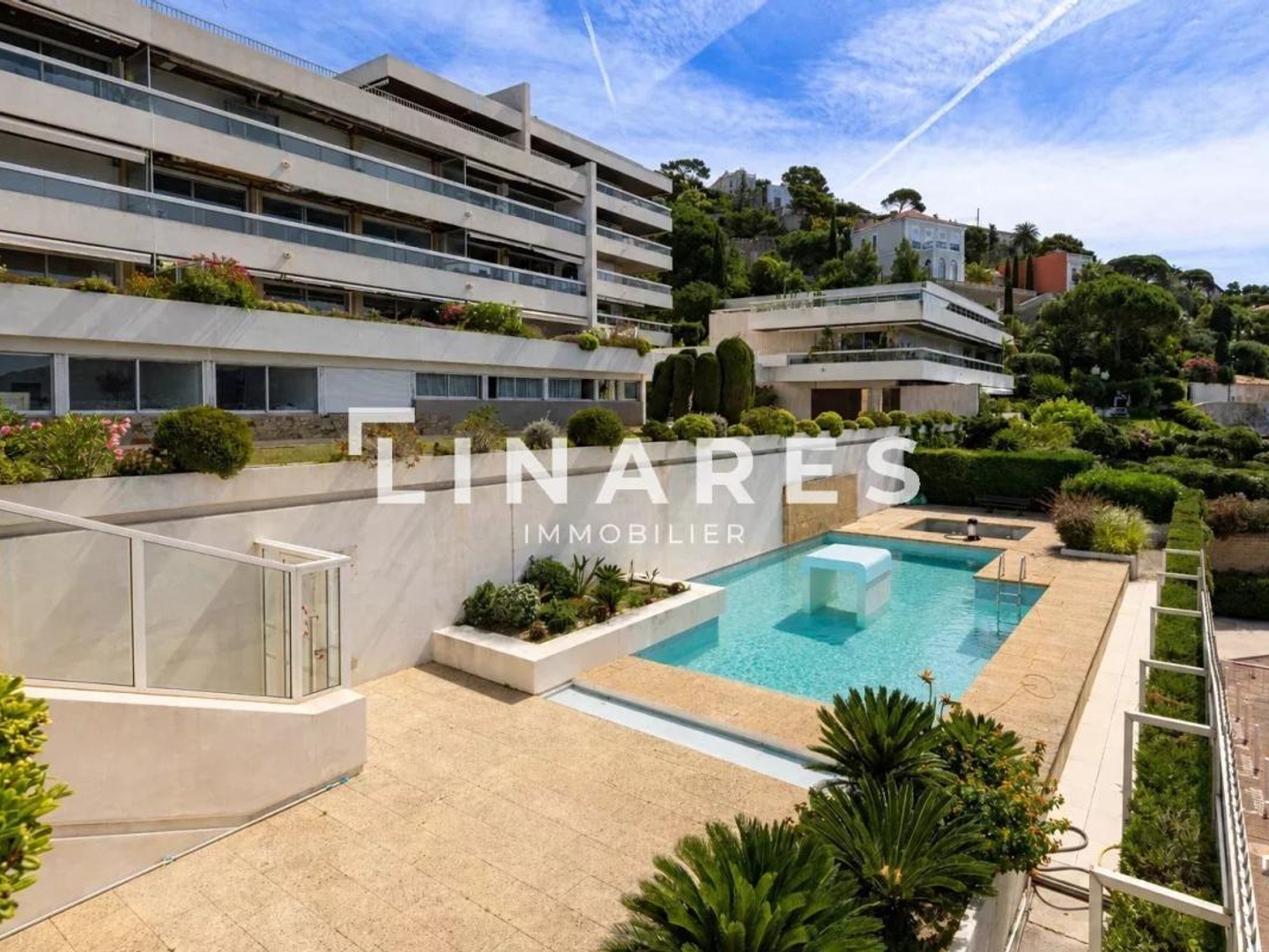 Appartement à vendre - 5 pièces - 180m2 - Marseille 7e (13007)