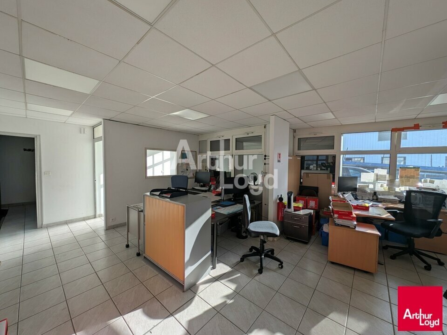 LOCAL D'ACTIVITE A VENDRE