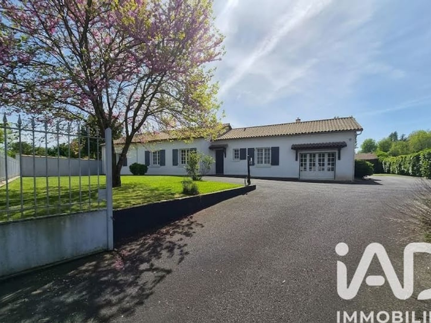 Maison 9 pièces 218 m²