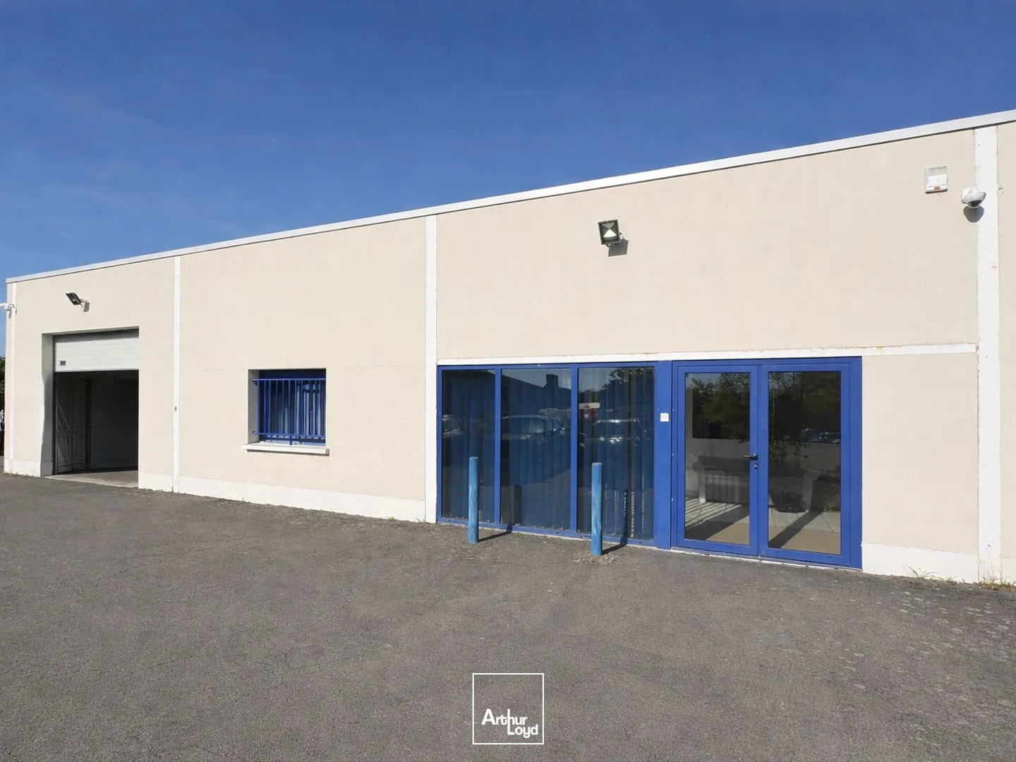 À VENDRE / Bâtiment indépendant mixte (bureaux et stockage) - Saint Jean de Braye