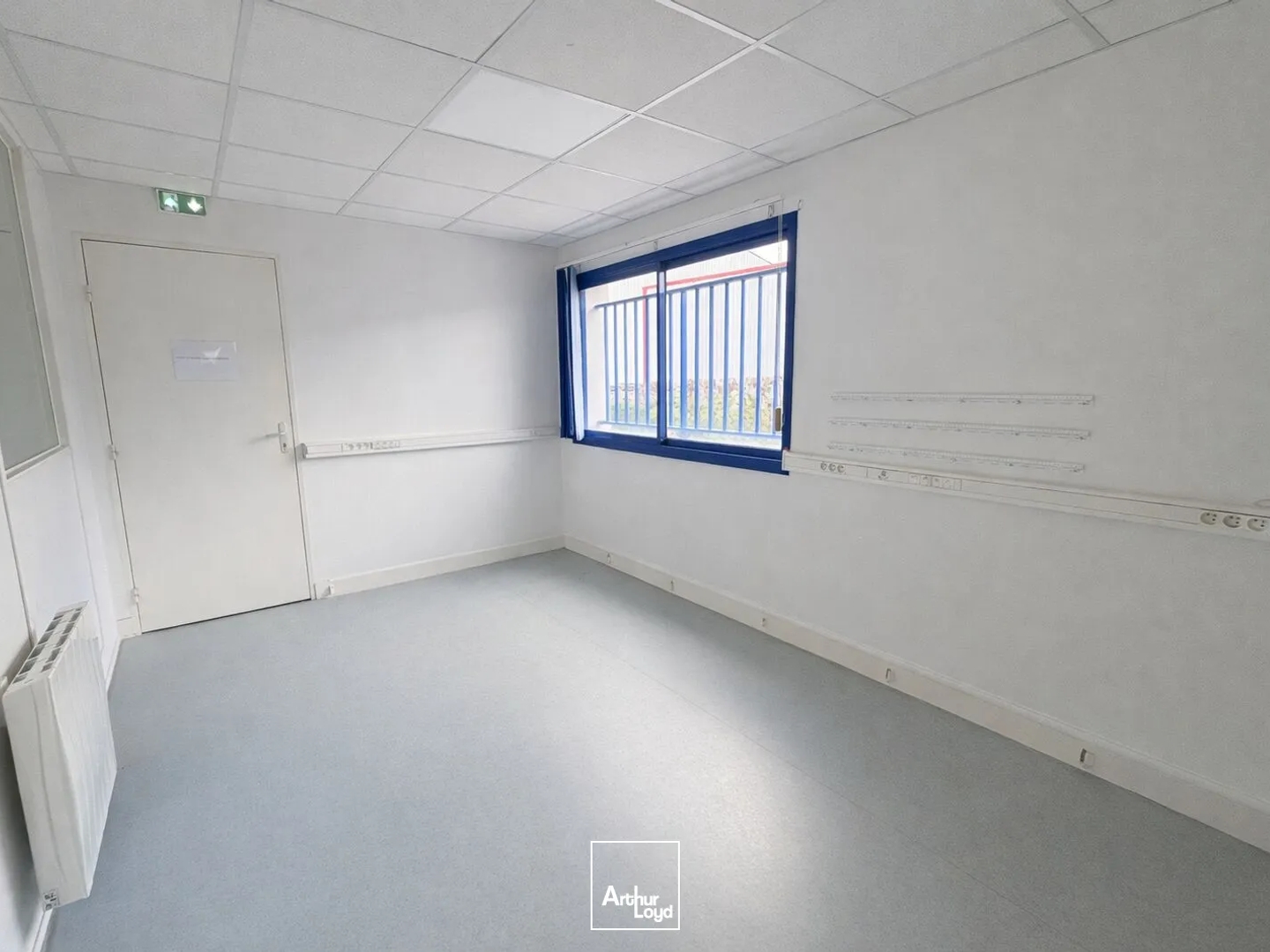 Locaux à vendre - 320m2 - Saint-Jean-De-Braye (45800)