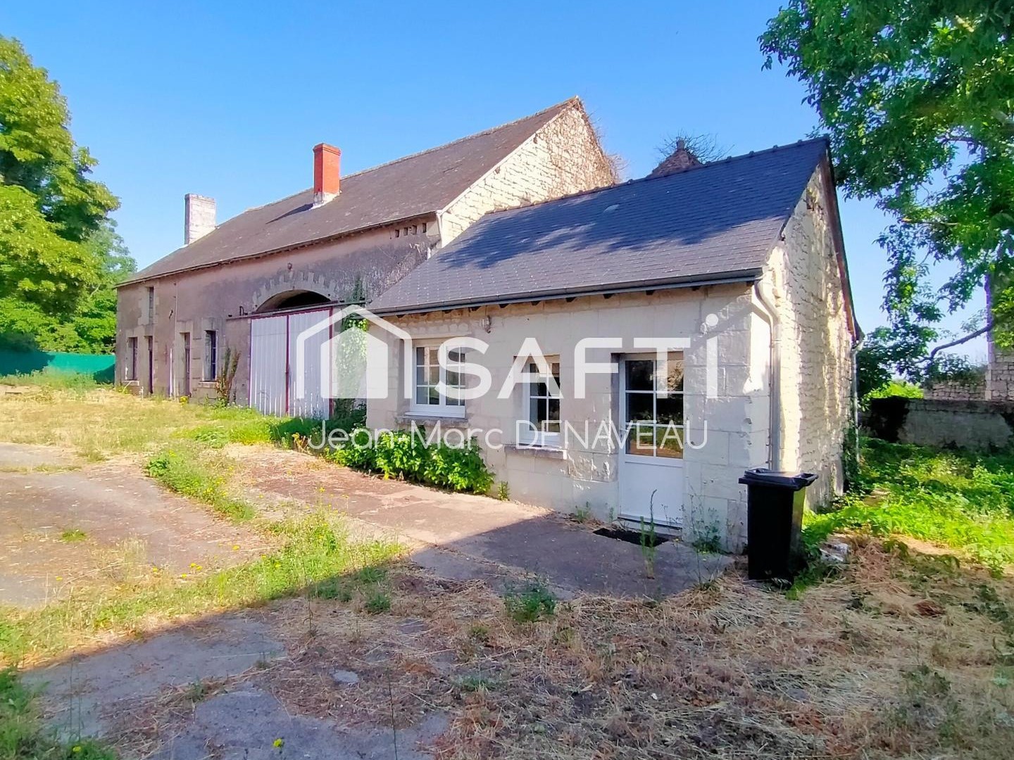 Immeuble à vendre - 4 pièces - 250m2 - Ligré (37500)