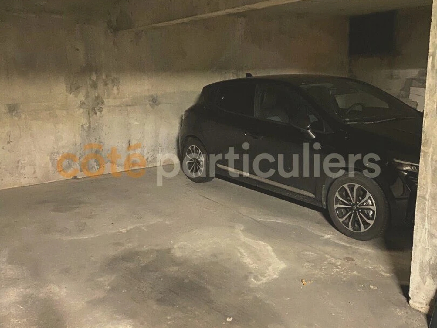 Parking / garage / box à vendre - 9m2 - Poitiers (86000)