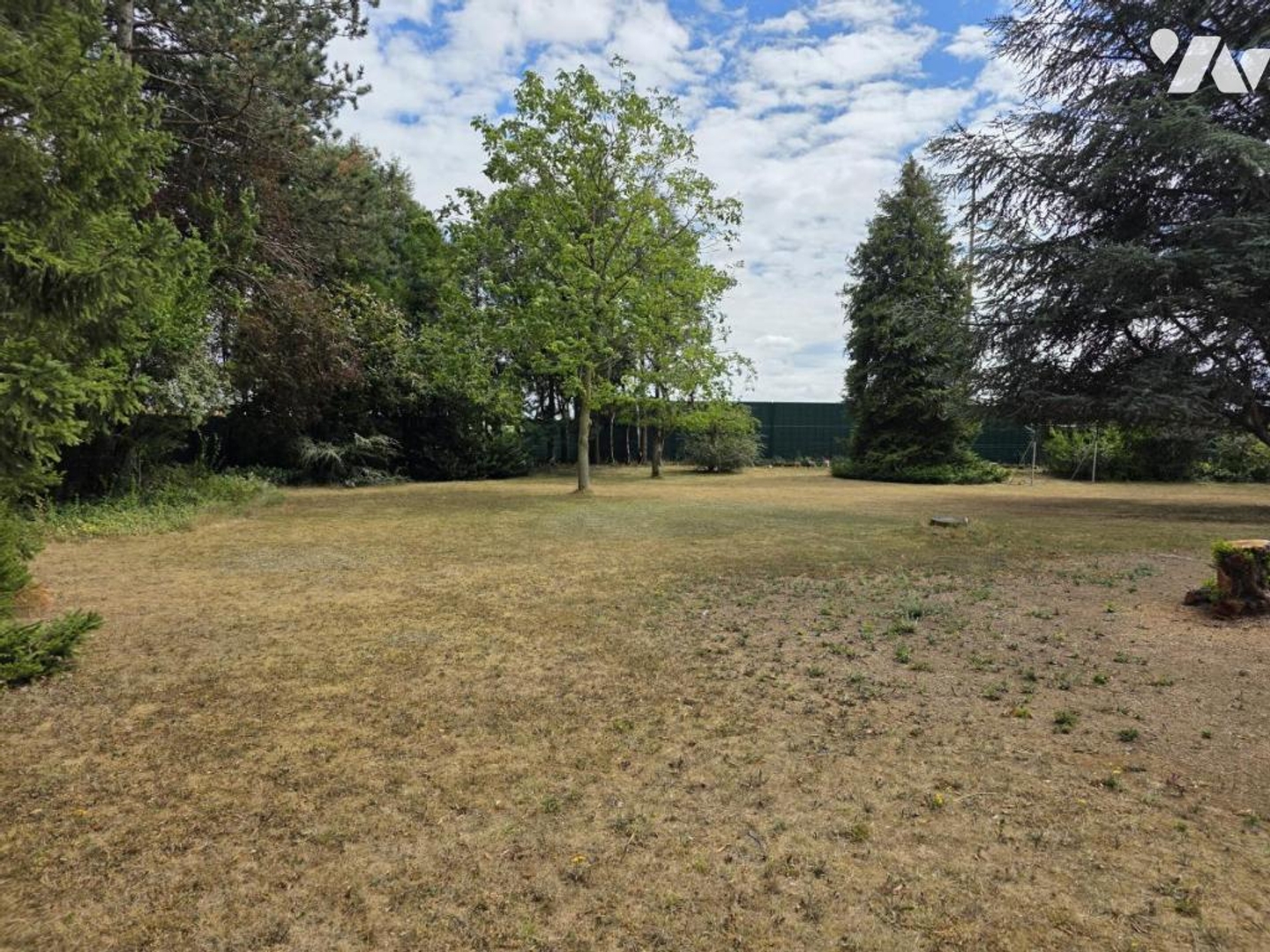 Terrain 800 m²