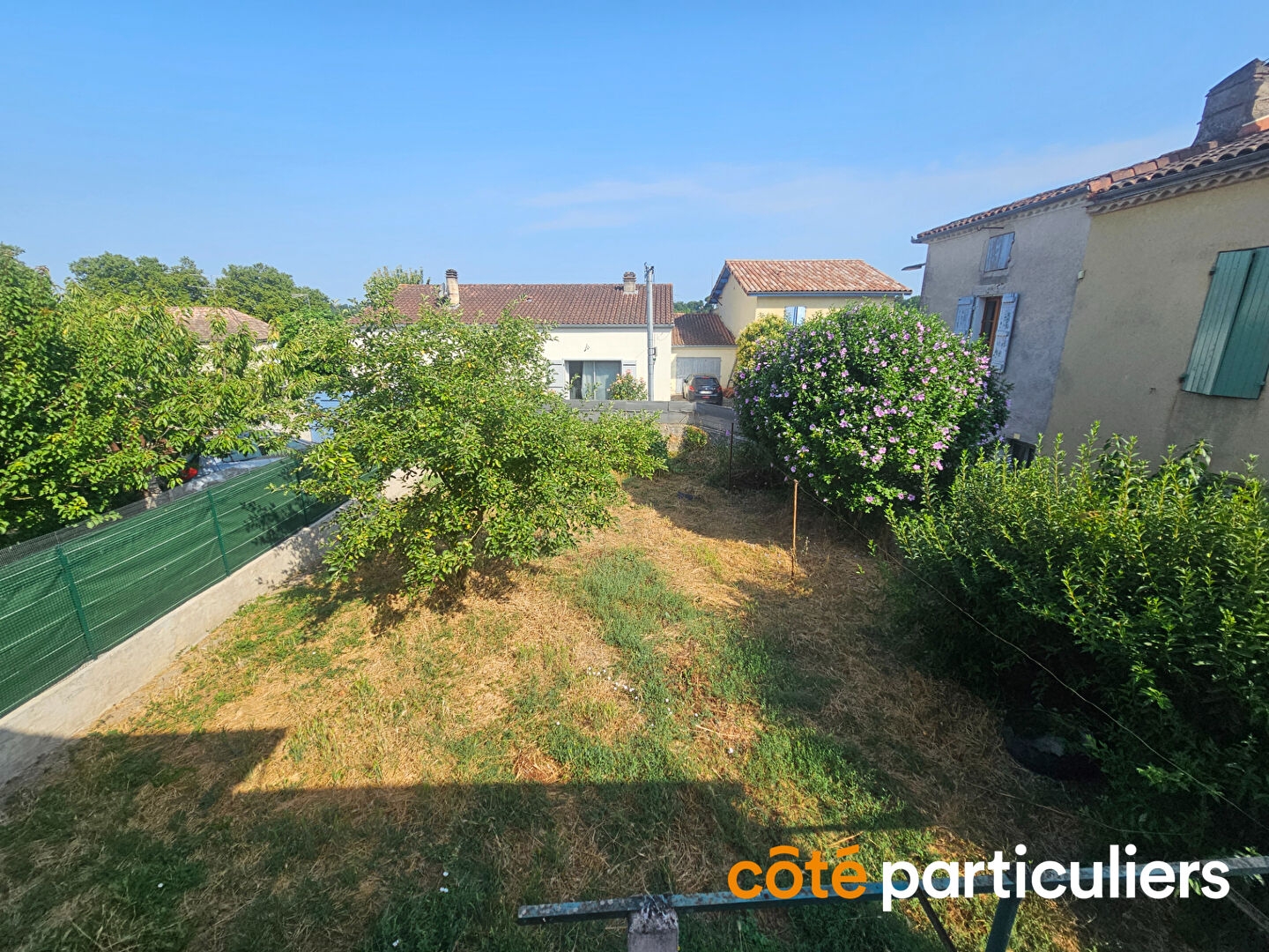 APPARTEMENT TYPE 3 AVEC GARAGE ET JARDIN