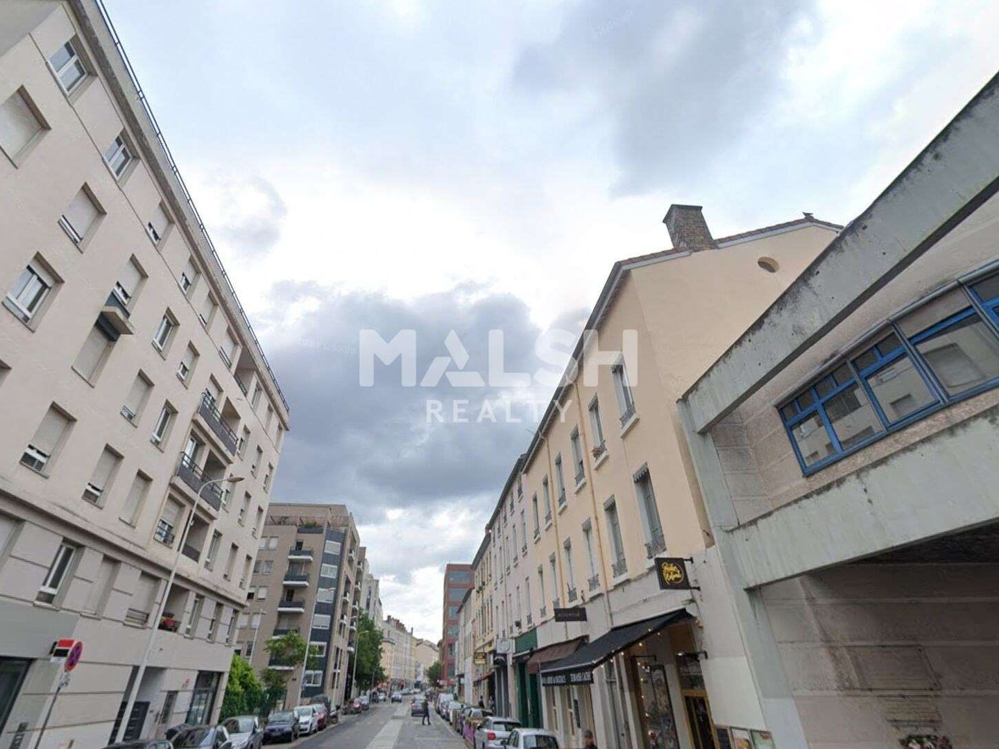 Vente de murs 40m² rue commerçante Lyon 7e