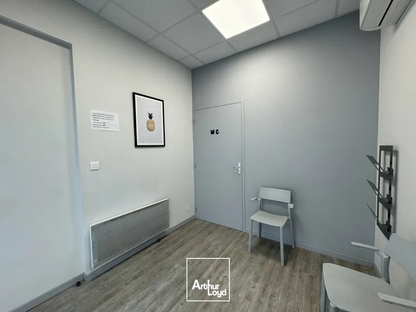 JOUE LES TOURS CENTRE BUREAUX COMMERCIAUX A VENDRE 48 M² BON ETAT ET VISIBILITE