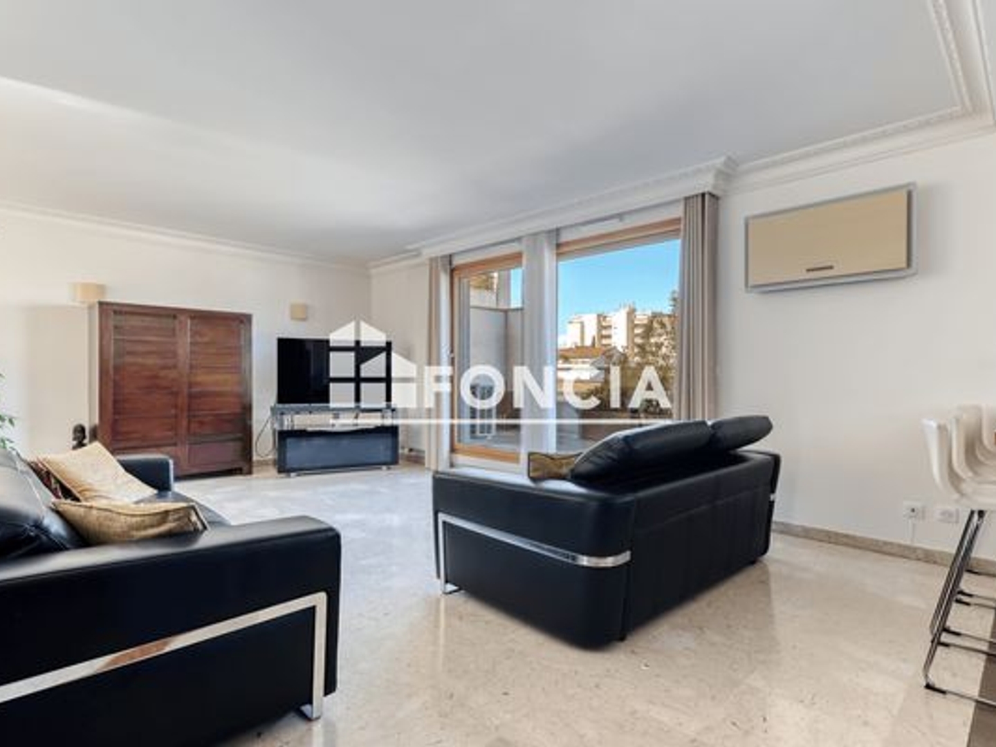 Appartement 5 pièces 147 m²