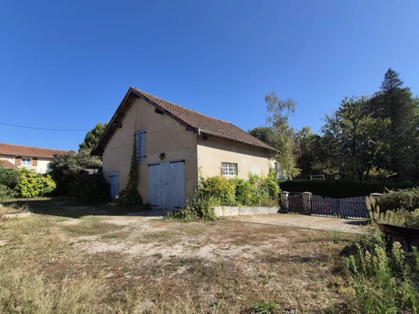 Maison à vendre - 6 pièces - 153m2 - Neuville-Les-Dames (01400)