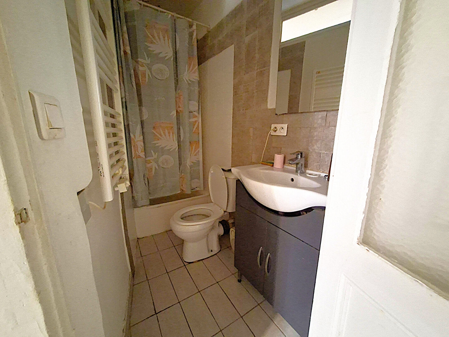Appartement à vendre - 2 pièces - 42m2 - Grasse (06130)