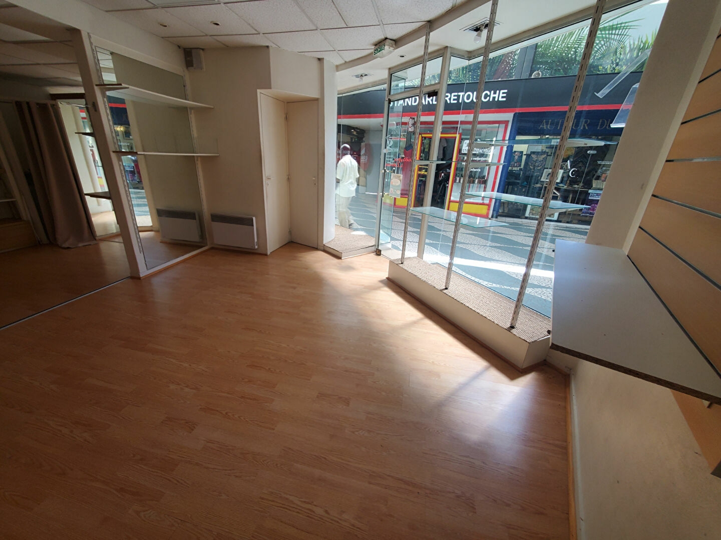 Locaux à vendre - 57m2 - Tours (37000)