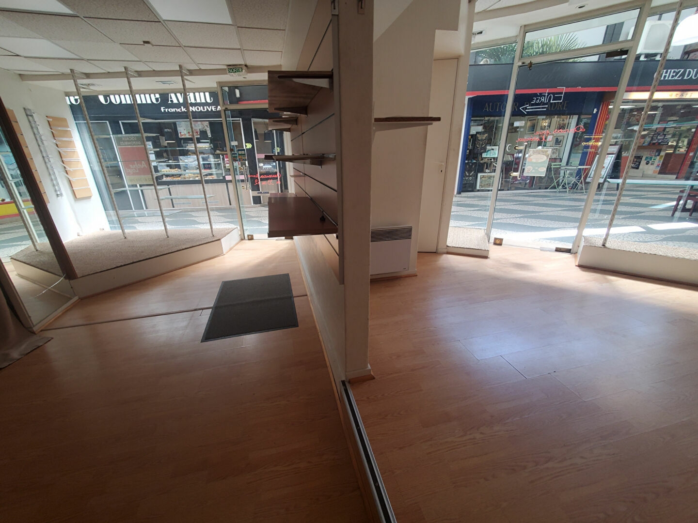 Locaux à vendre - 57m2 - Tours (37000)