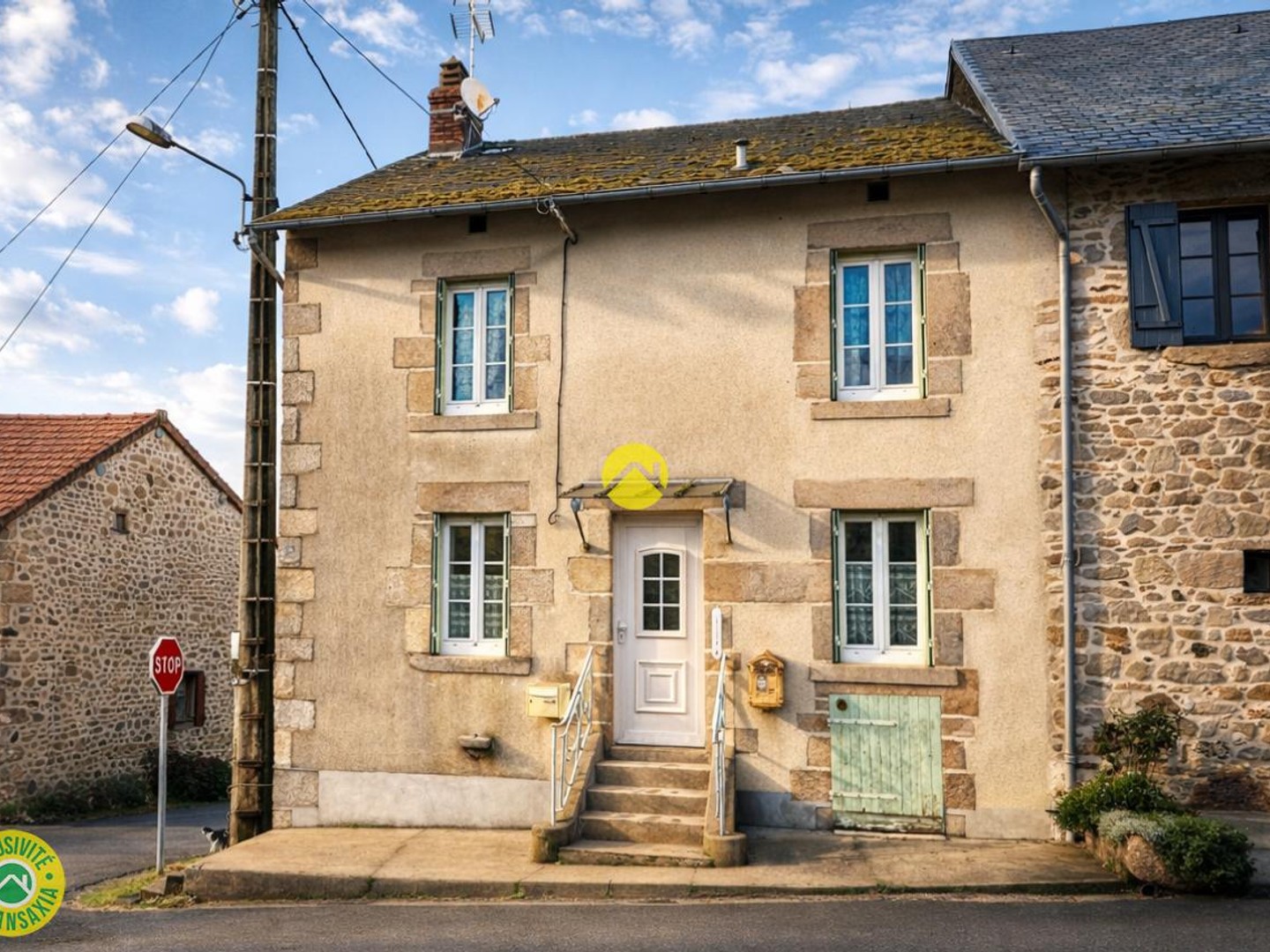 MAISON DE VILLAGE ET GRANGE