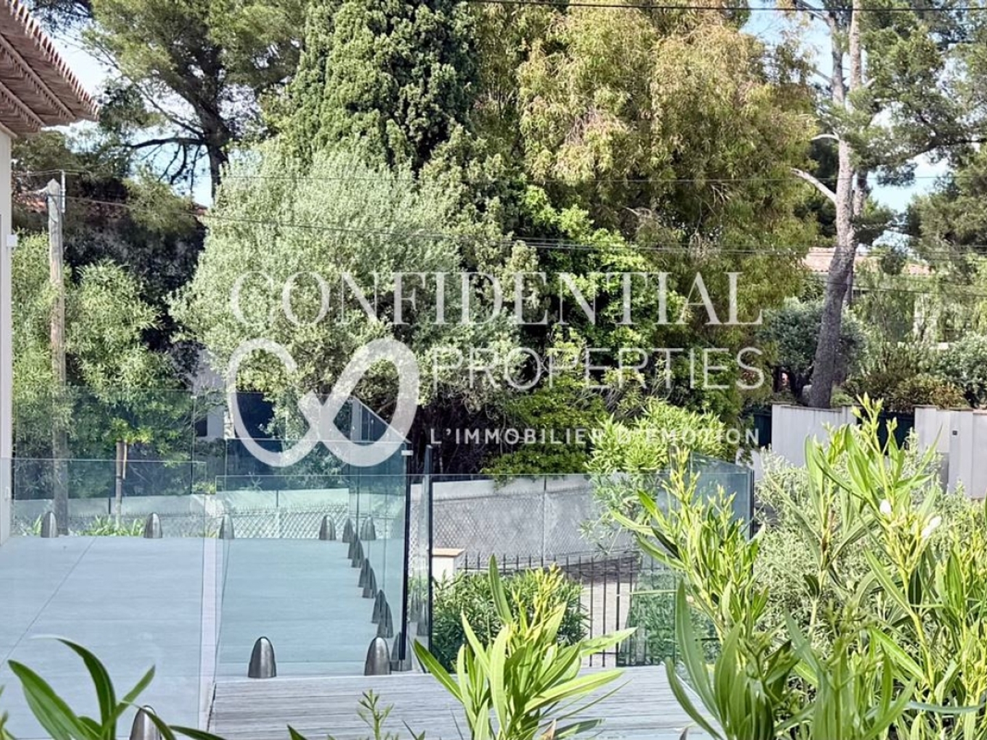 Villa contemporaine, proche centre et plages - 83240 CAVALAIRE SUR MER