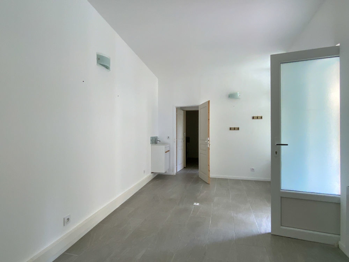 Locaux à vendre - 1 pièce - 27m2 - Jonzac (17500)