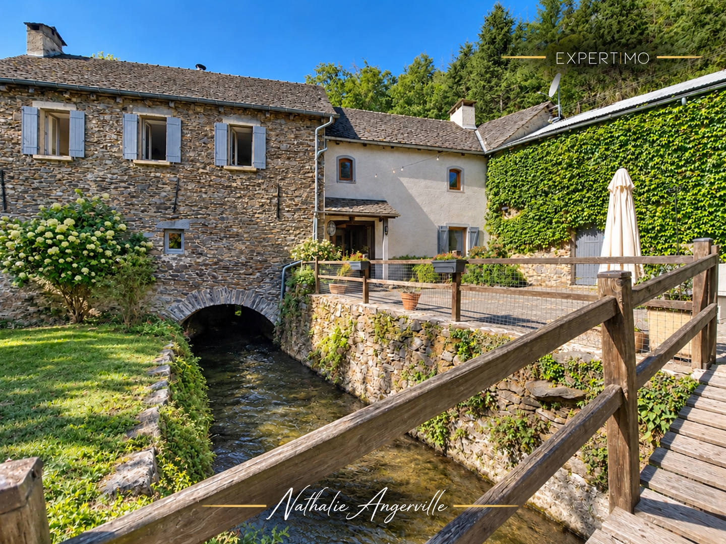 Maison à vendre - 9 pièces - 198m2 - Cassagnes-Bégonhès (12120)
