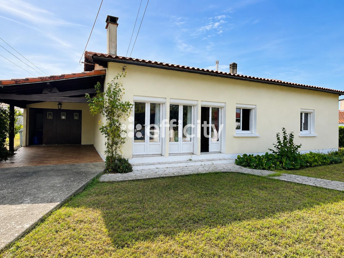 Maison à vendre - 4 pièces - 103m2 - Semussac (17120)