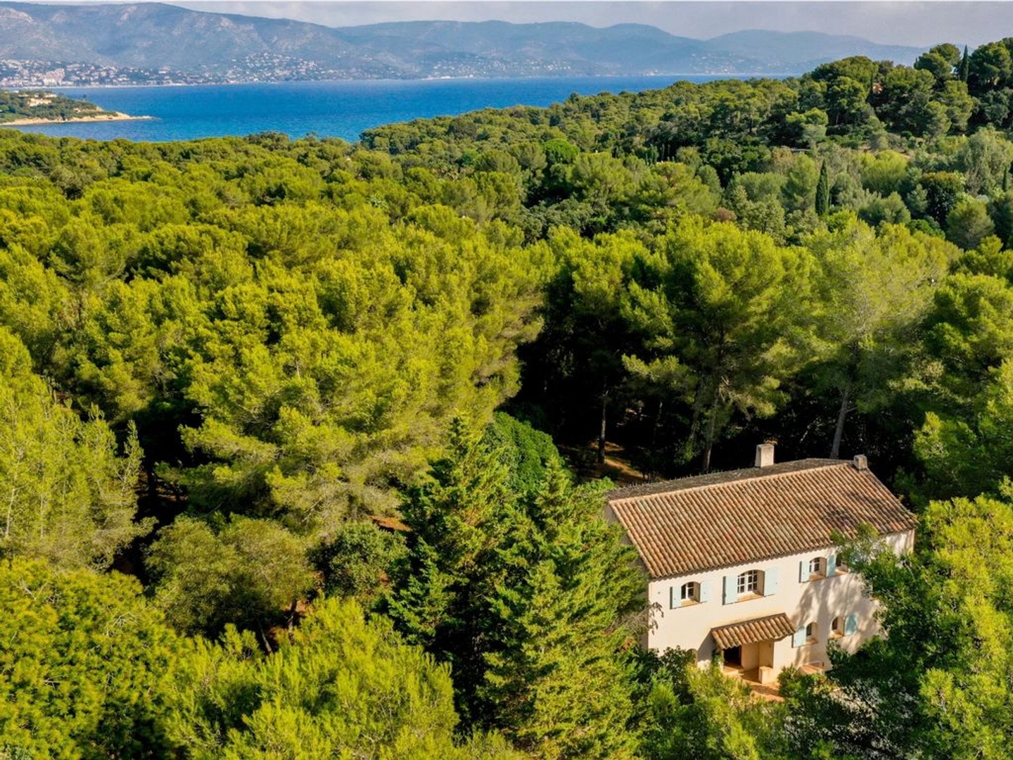 Villa 8 pièces 210 m²