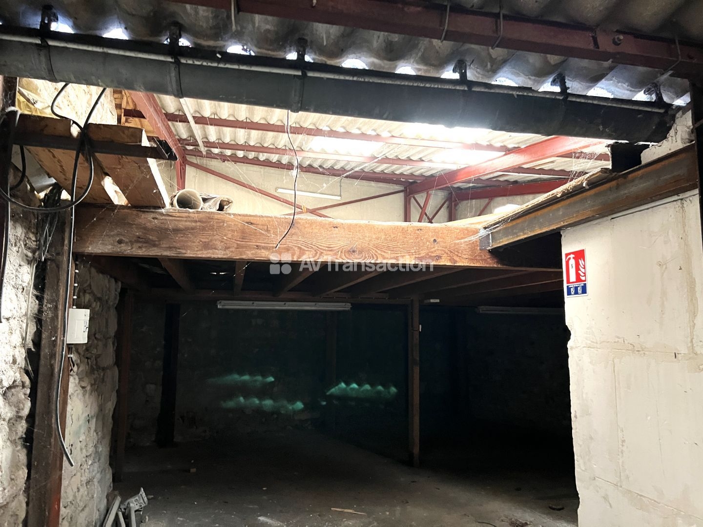 Magasin à vendre - 4 pièces - 426m2 - Vernon (27200)