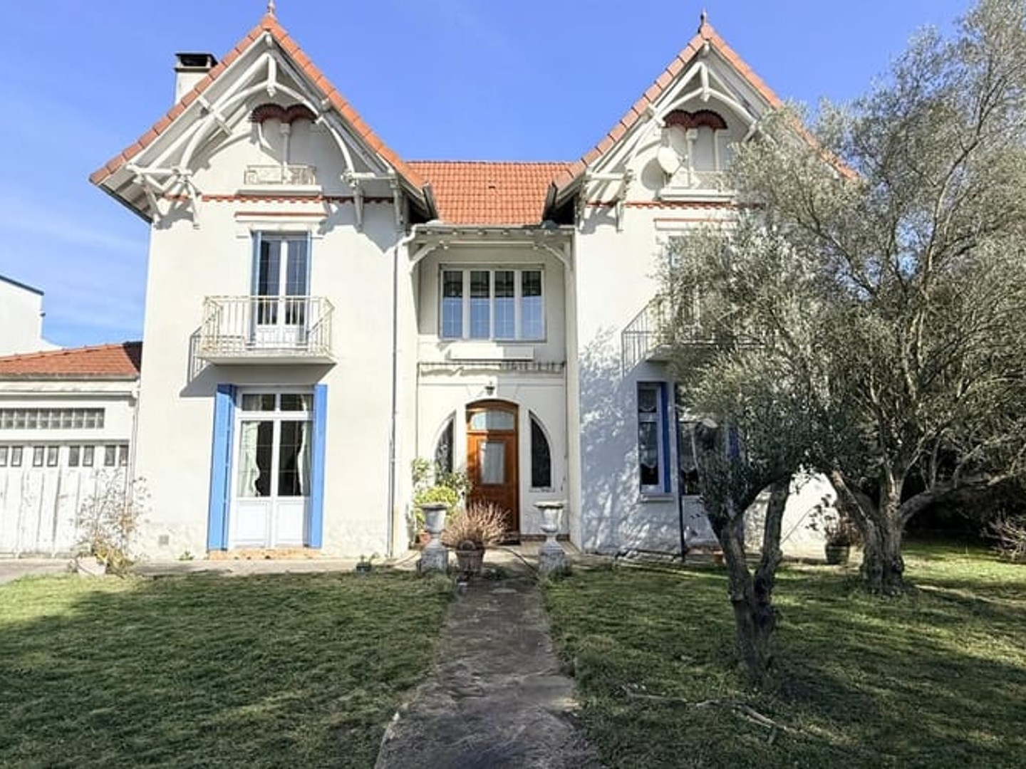 Maison 6 pièces 250 m²