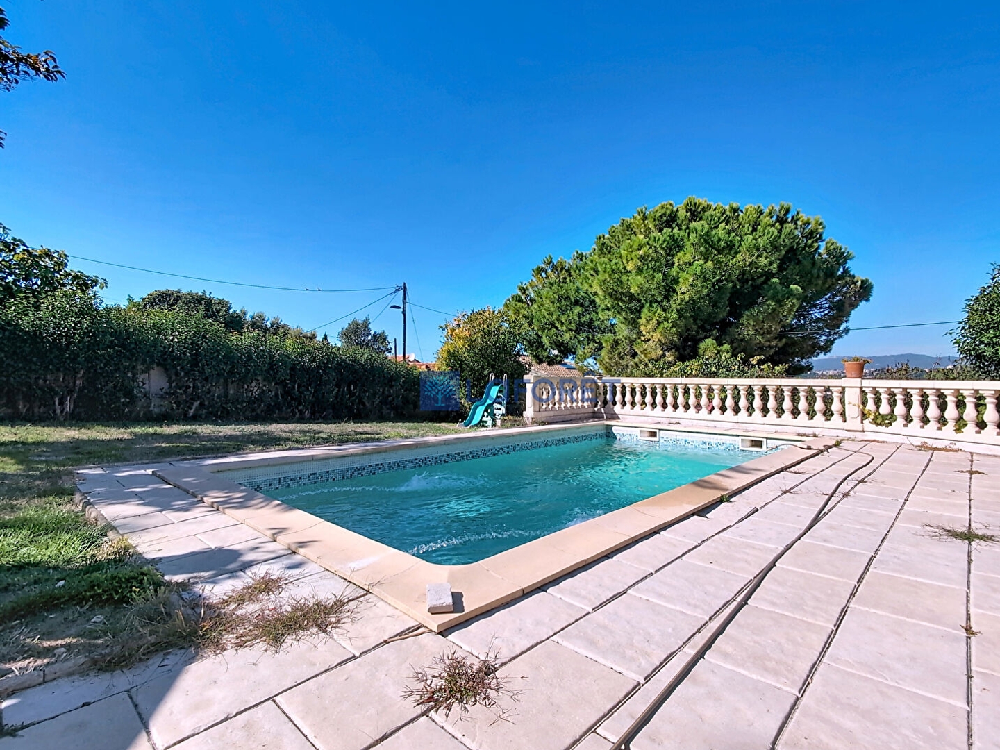Maison à vendre - 6 pièces - 167m2 - Marseille 11e (13011)