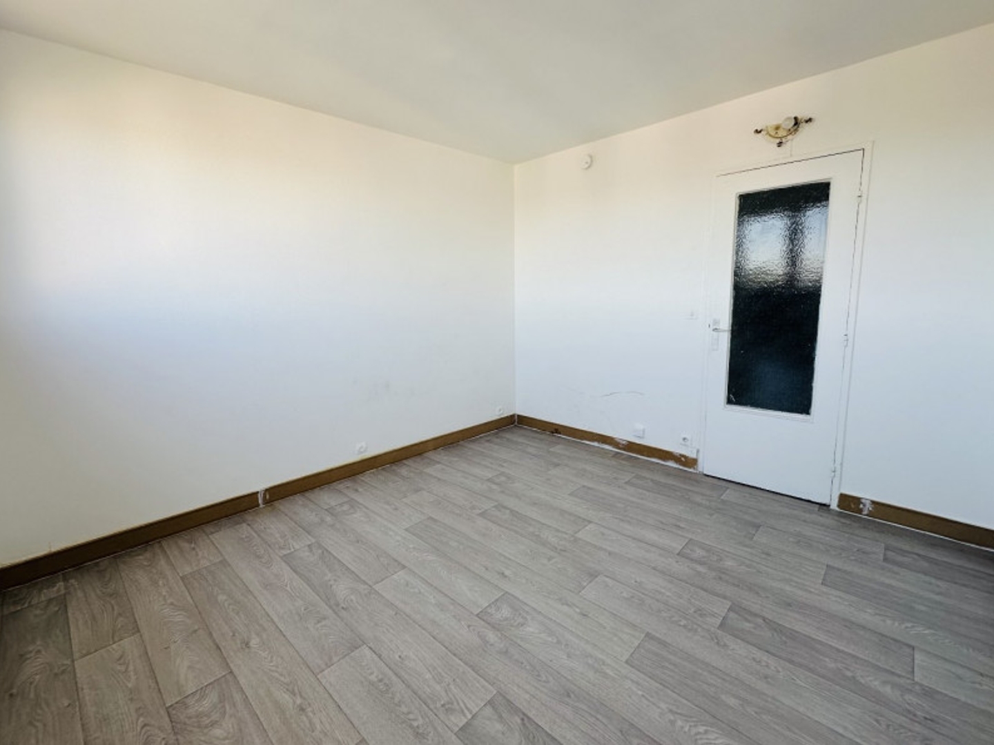 Appartement à vendre - 1 pièce - 17m2 - Rosny-Sous-Bois (93110)