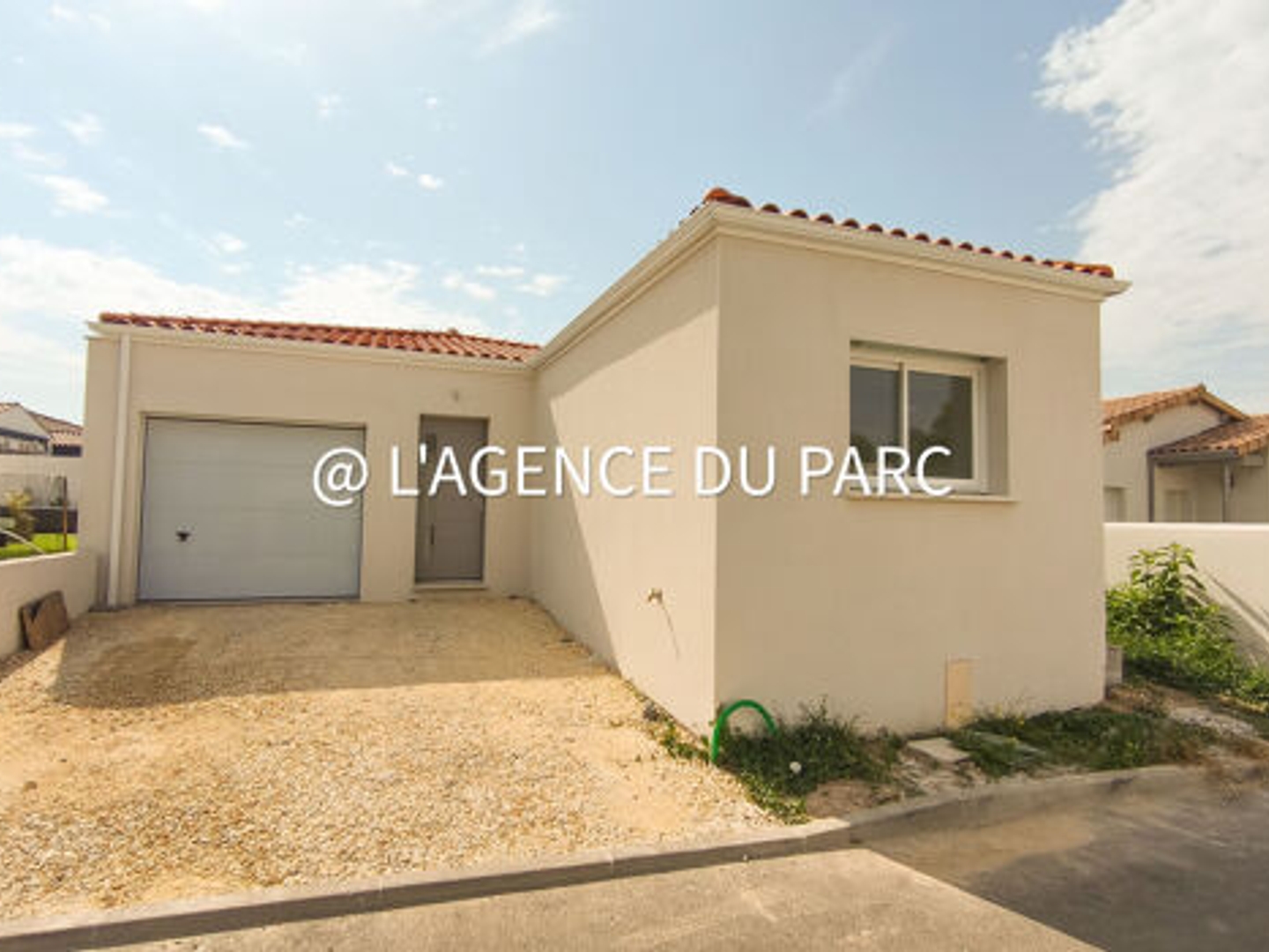 Maison à vendre - 4 pièces - 85m2 - Vaux-Sur-Mer (17640)