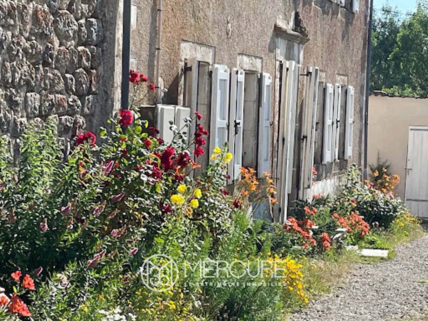 Propriété 7 pièces 194 m²