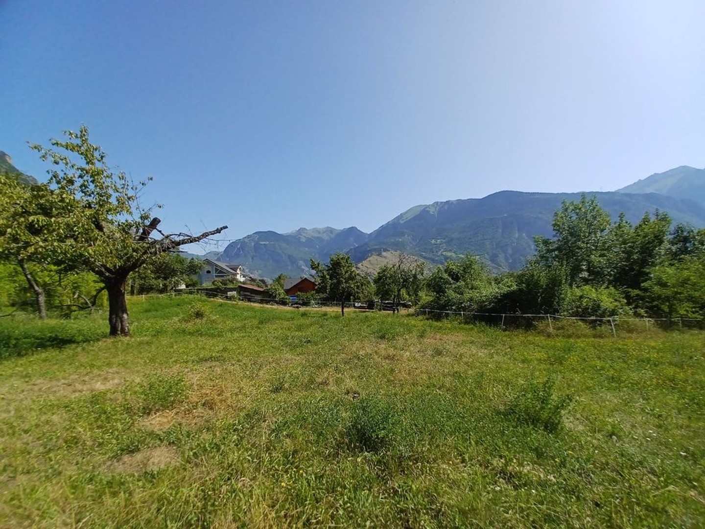SAINT JEAN DE MAURIENNE Terrains constructibles avec vues panoramiques