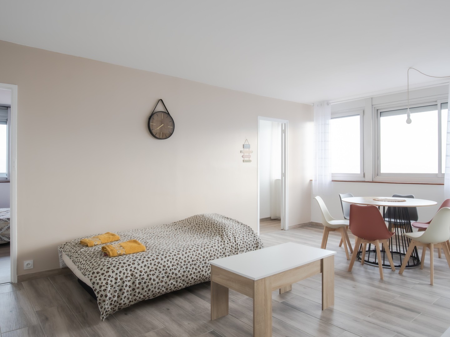 Appartement de 5 pièces avec parking et cave Hyper centre de NANCY