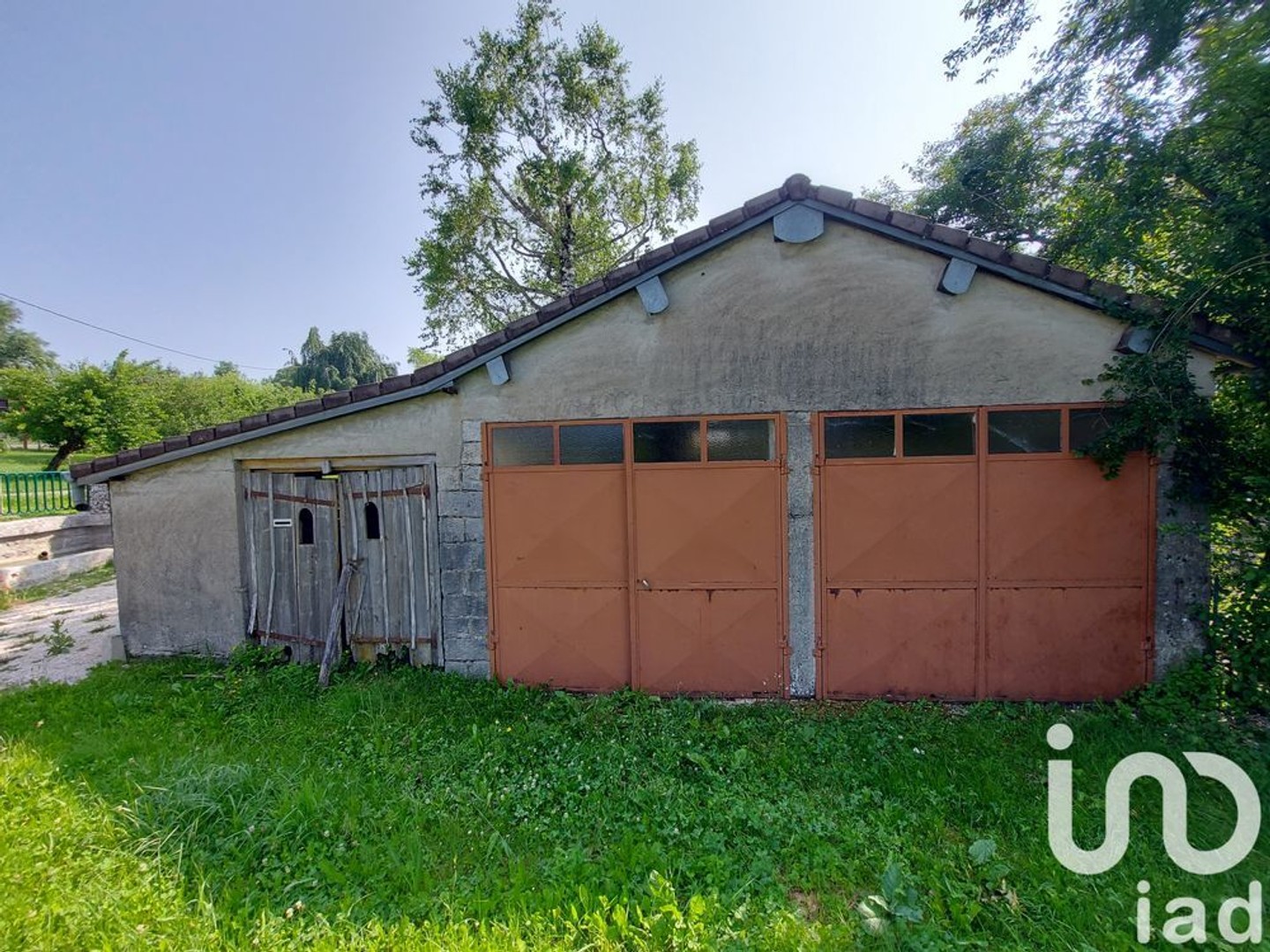 Vente garage 63 m²
