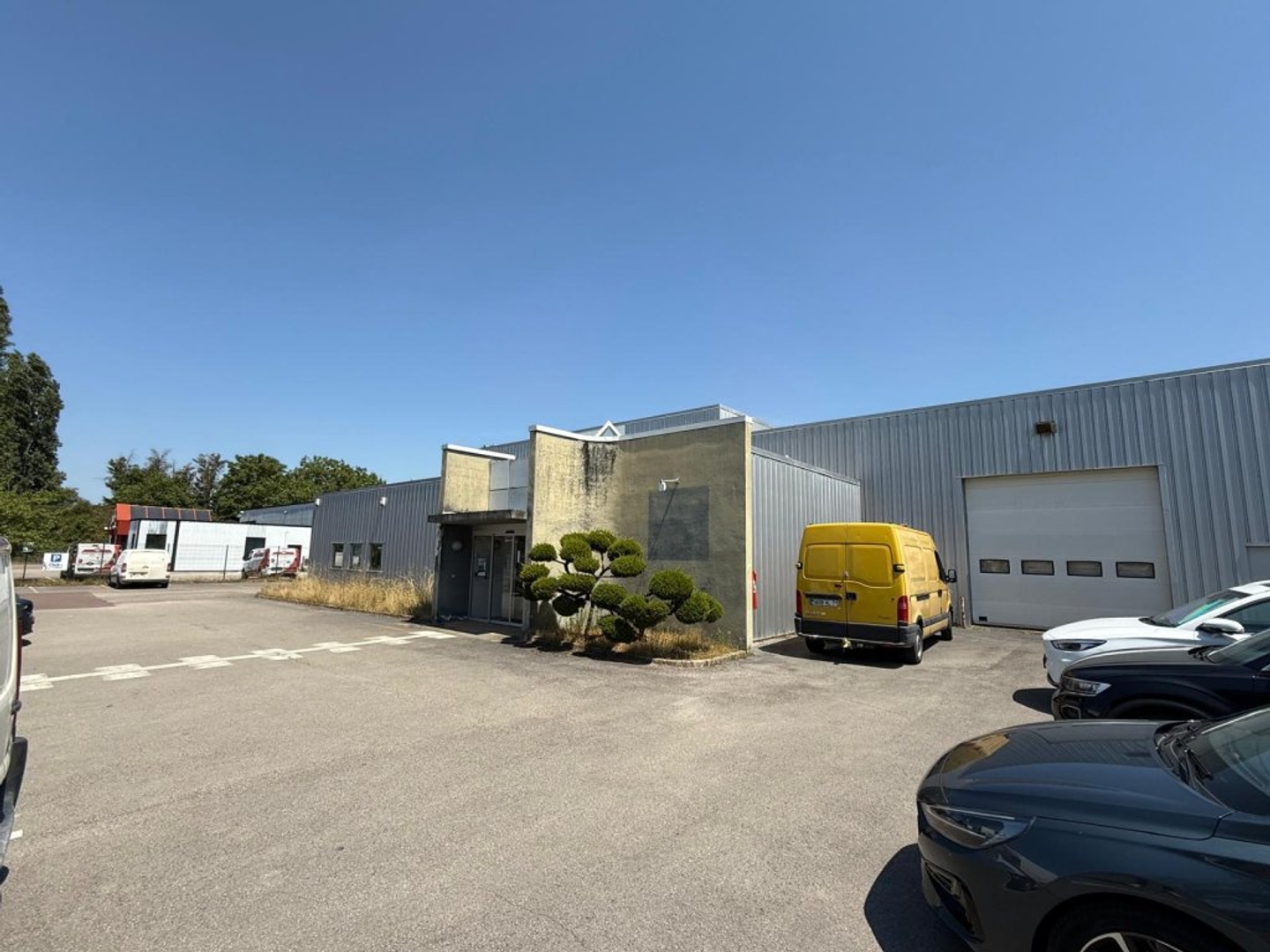 A VENDRE - BATIMENT D'ACTIVITE